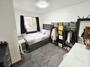 Bedroom- click for photo gallery